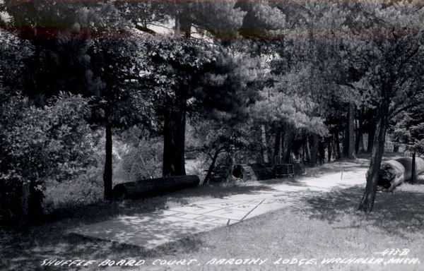 Walhalla - Old Postcard (newer photo)